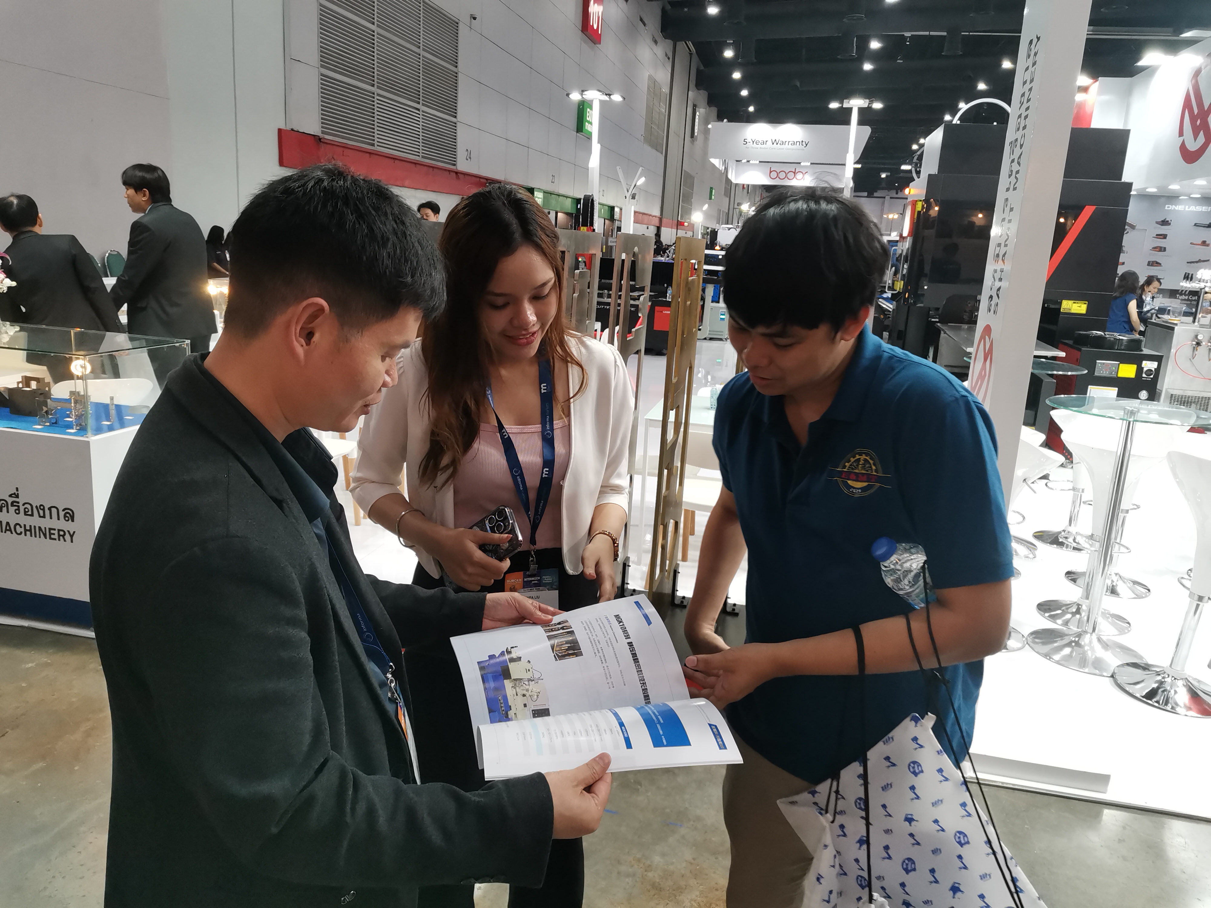 eeca934a-74b9-433b-9125-b3d03e03f9f6